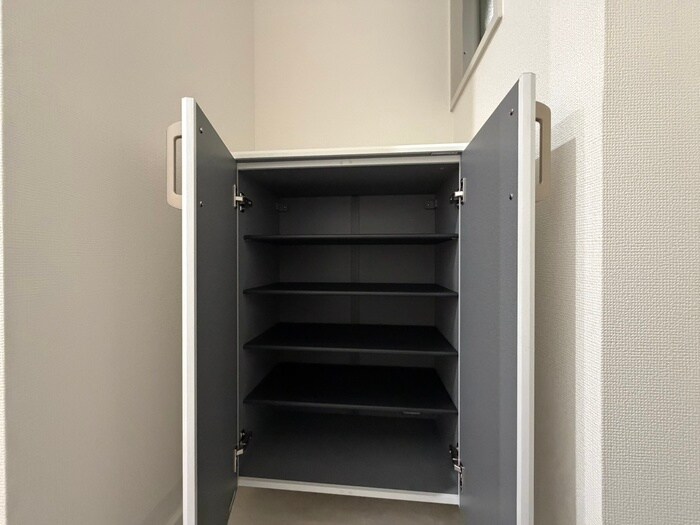 物件内観写真17　(靴箱)