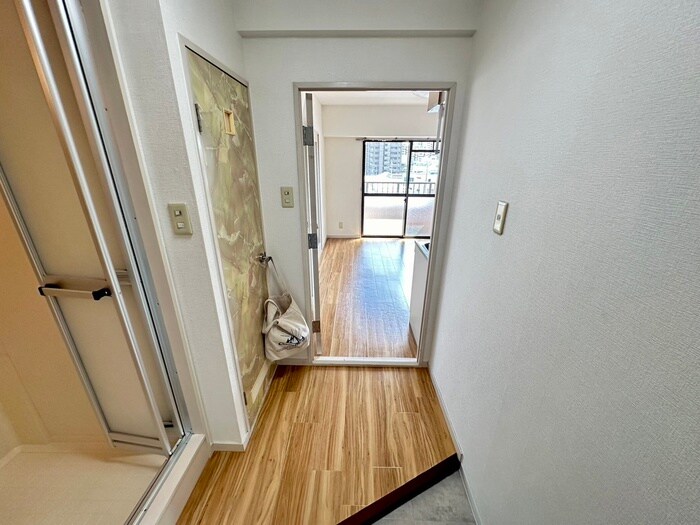 物件内観写真22　(廊下)