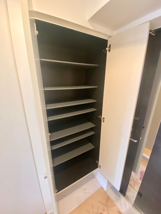 物件内観写真14　(靴箱)