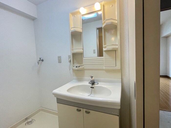 物件内観写真12　(洗面)