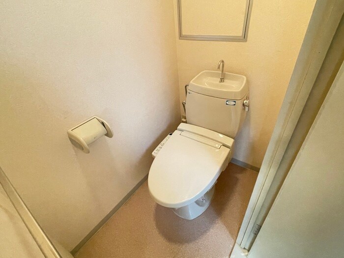 物件内観写真13　(トイレ)