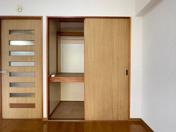 物件内観写真15　(収納)