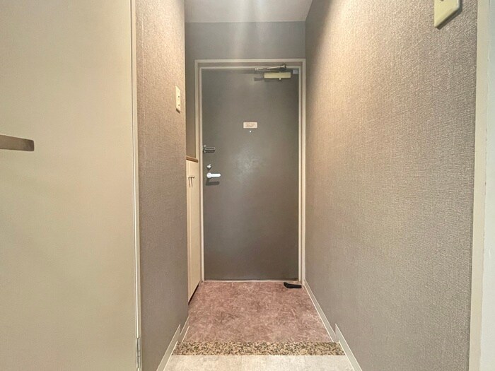 物件内観写真19　(玄関)
