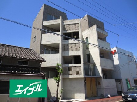 Ａｌｃａｚａｒ外観写真