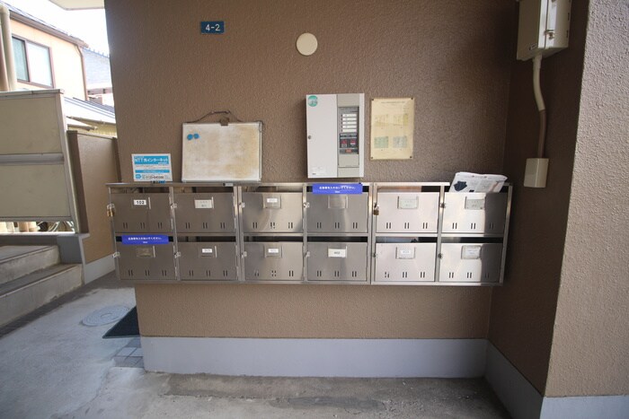 物件外観写真4　(建物設備)