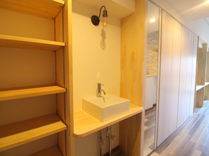 物件内観写真9　(室内からの展望)