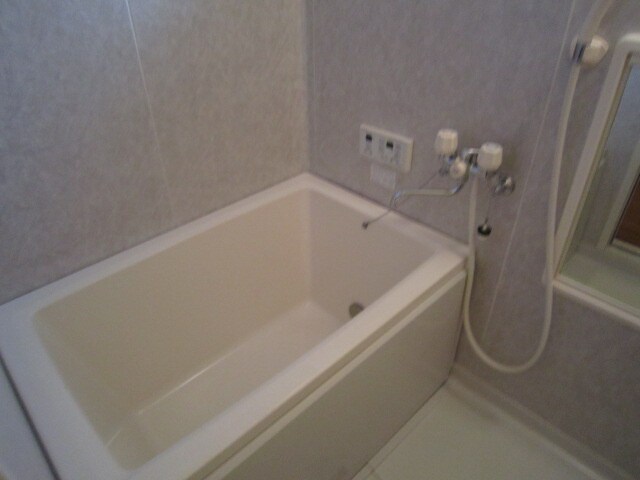 物件内観写真12　(バス／シャワールーム等)
