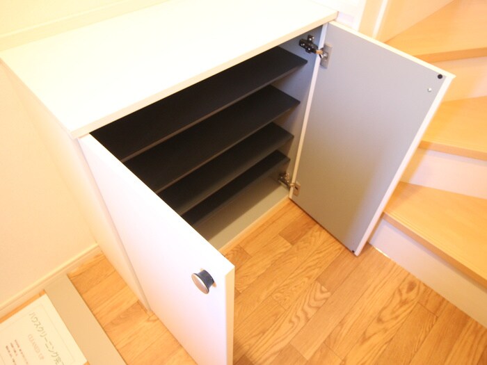 物件内観写真14　(靴箱)