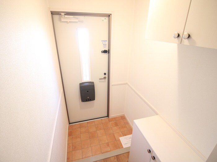 物件内観写真15　(玄関)