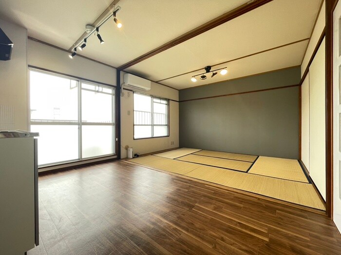 岩成台西団地513号棟(504)の居室