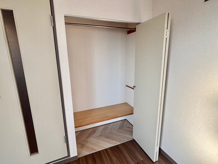 物件内観写真12　(収納)