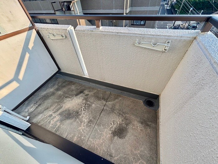 物件内観写真14　(室内からの展望)