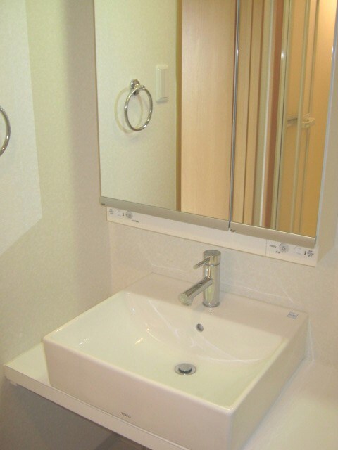 物件内観写真10　(洗面)