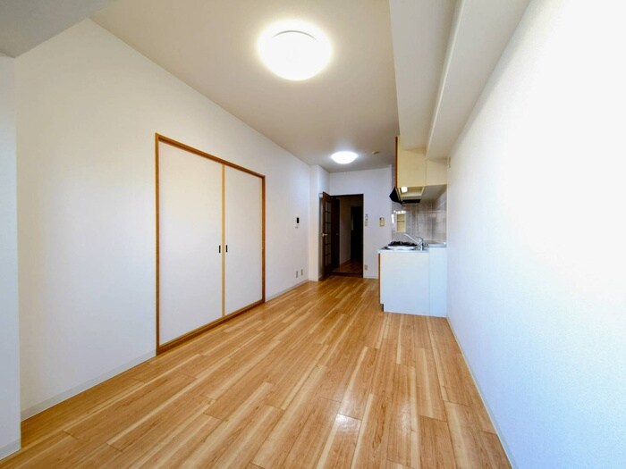 物件内観写真8　(居室)