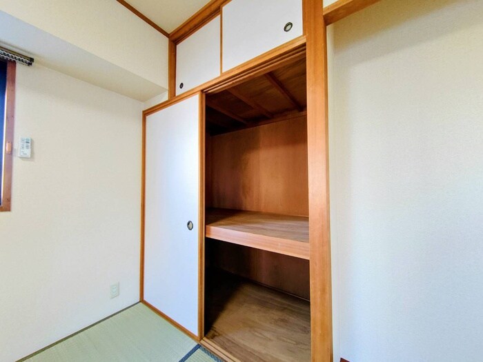 物件内観写真10　(収納)