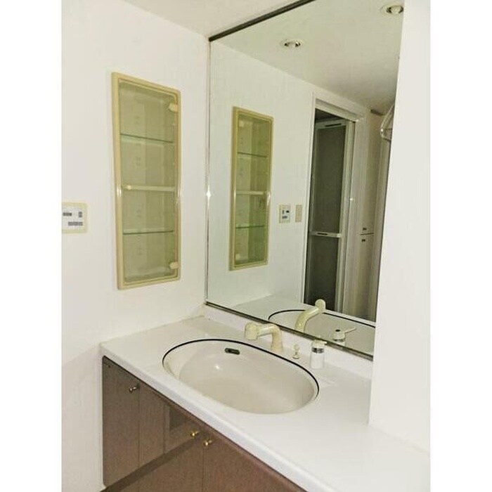 物件内観写真3　(洗面)