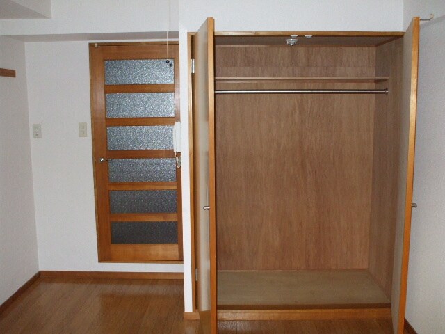 物件内観写真14　(収納)