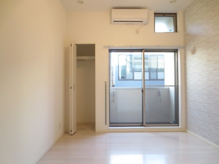 物件内観写真10　(居室)