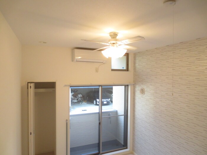 物件内観写真13　(居室)