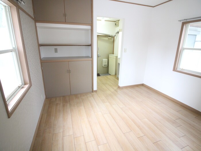 物件内観写真9　(居室)