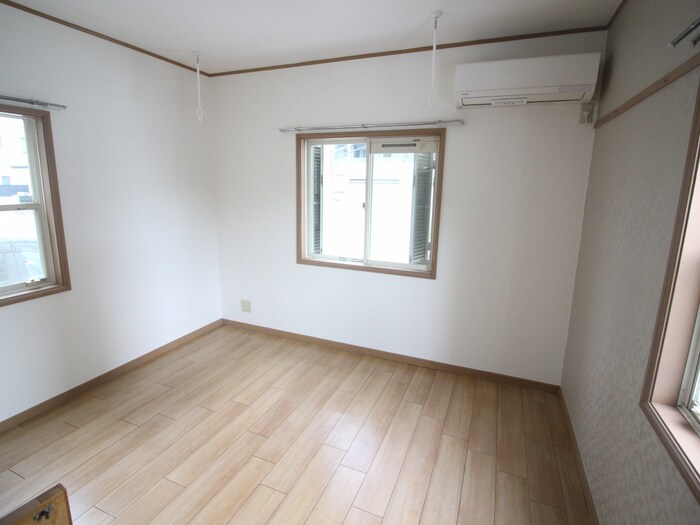 物件内観写真10　(居室)