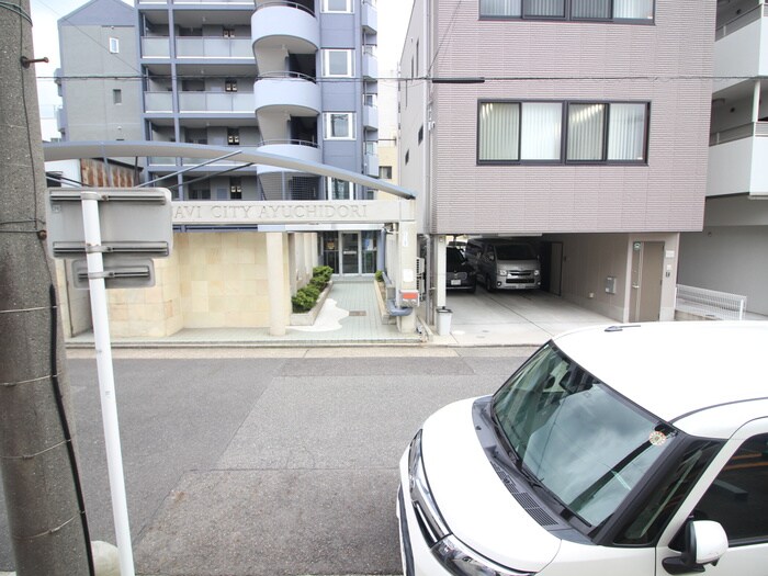 物件内観写真19　(室内からの展望)