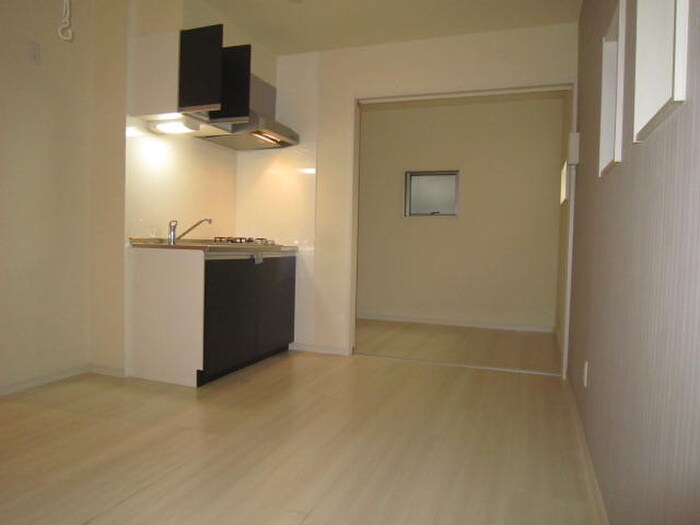 物件内観写真8　(居室)