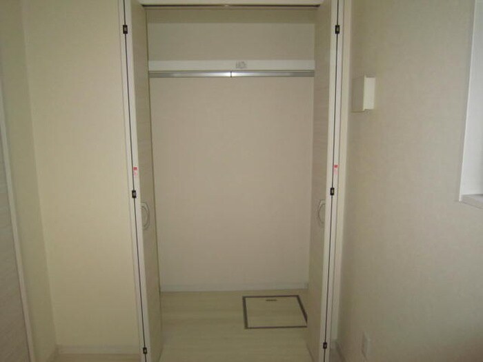 物件内観写真10　(収納)