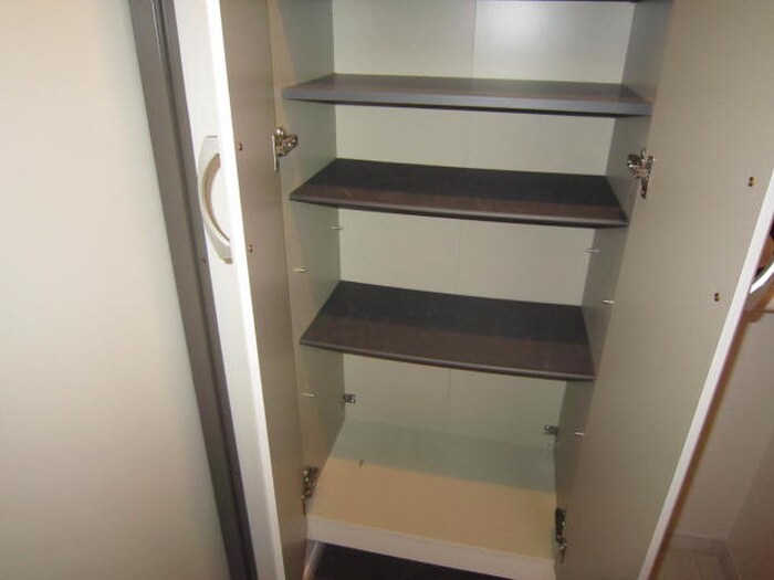 物件内観写真14　(靴箱)