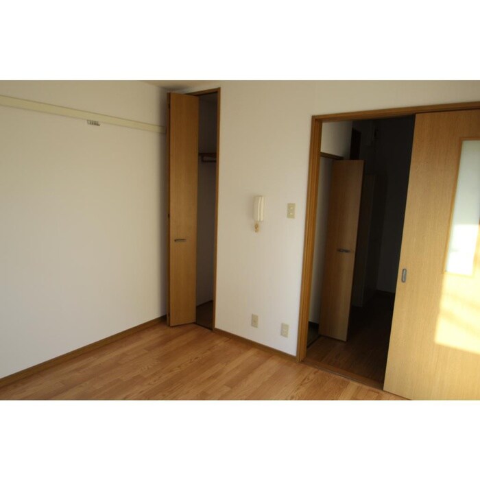 物件内観写真5　(居室)