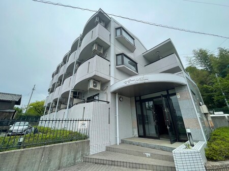 セザール北山外観写真