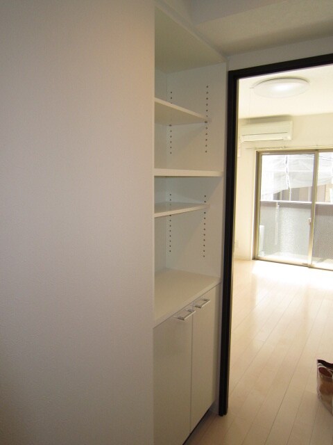 物件内観写真8　(靴箱)