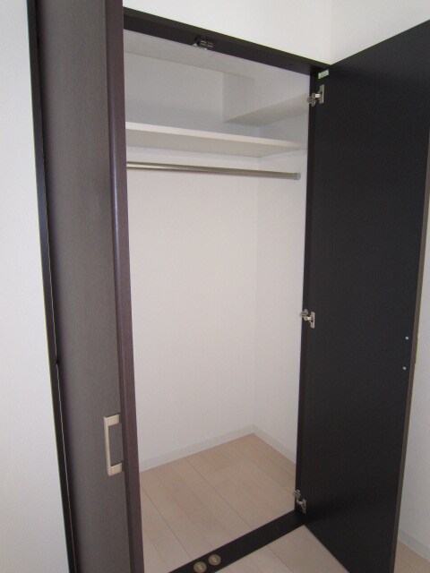 物件内観写真13　(収納)