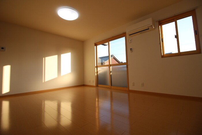 物件内観写真5　(居室)