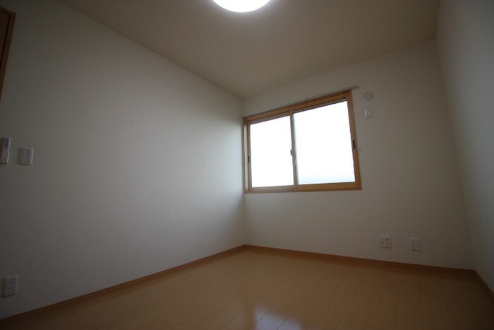 物件内観写真6　(居室)