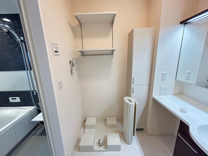 物件内観写真22　(洗濯機置場)