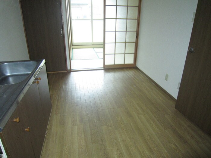 物件内観写真8　(居室)