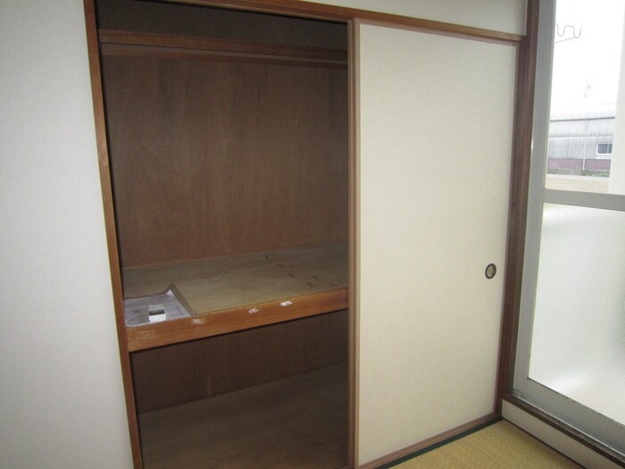 物件内観写真11　(収納)