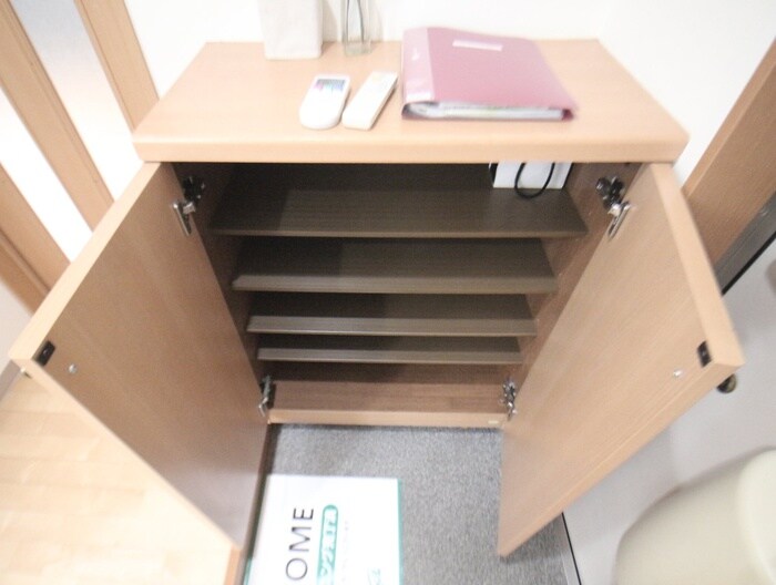 物件内観写真17　(靴箱)