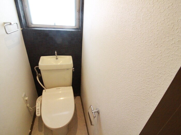 物件内観写真13　(トイレ)