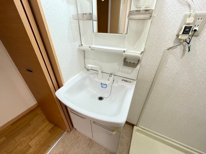 物件内観写真15　(洗面)