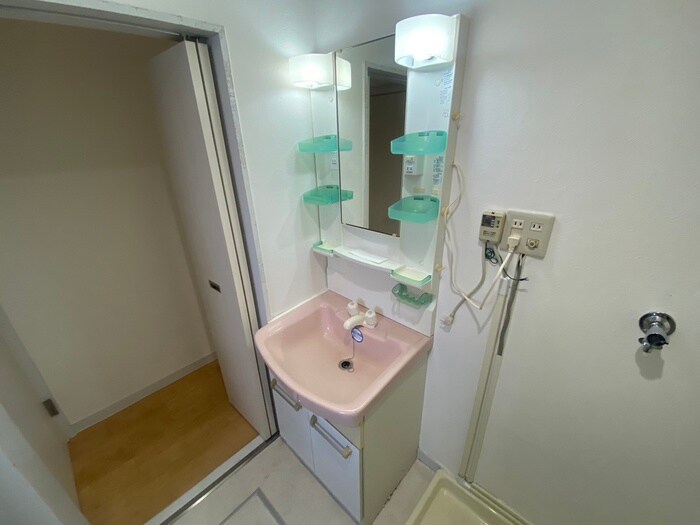 物件内観写真16　(洗面)