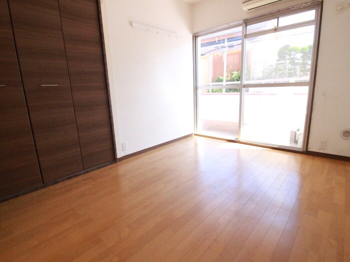 物件内観写真22　(居室)