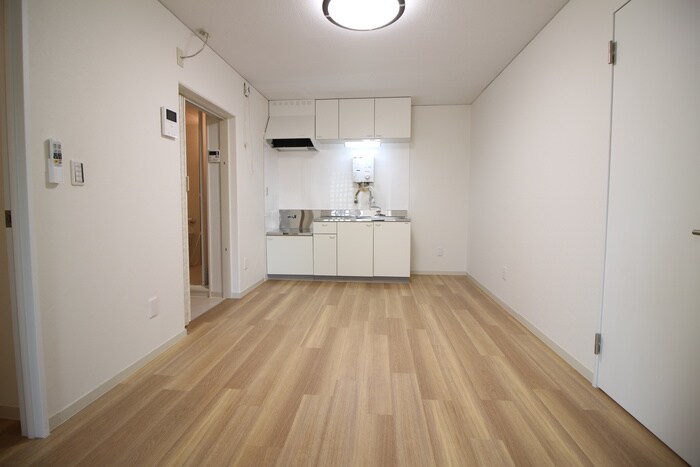 物件内観写真4　(居室)