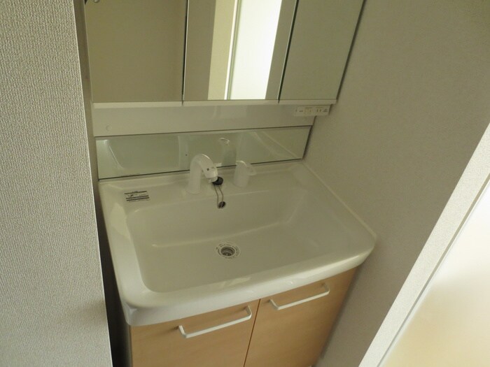 物件内観写真12　(洗面)