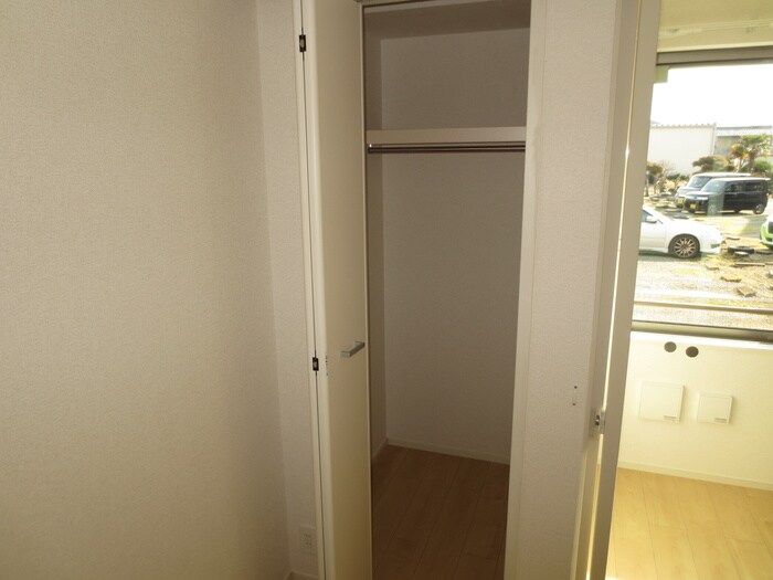 物件内観写真18　(収納)