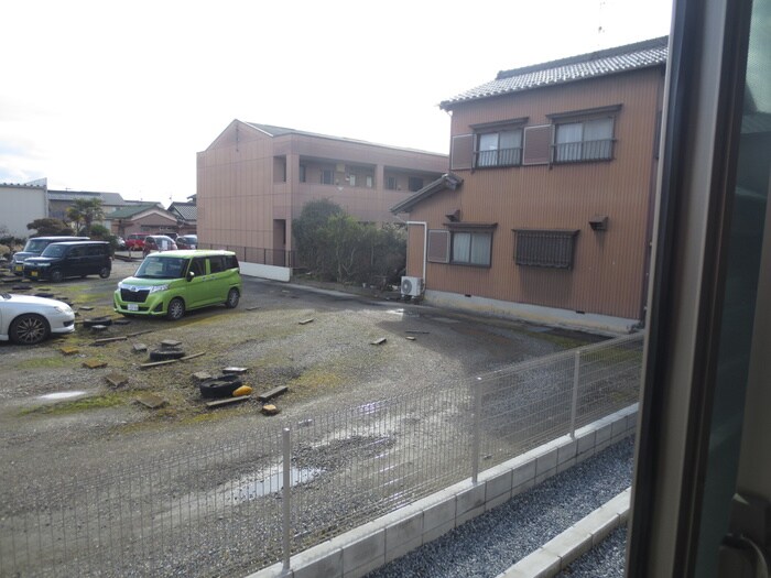 物件内観写真22　(室内からの展望)