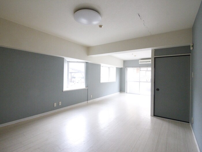 物件内観写真19　(居室)