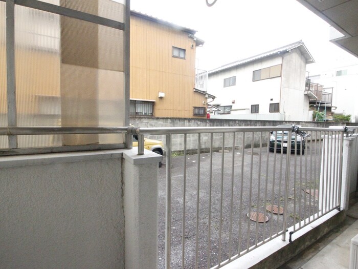 物件内観写真22　(室内からの展望)