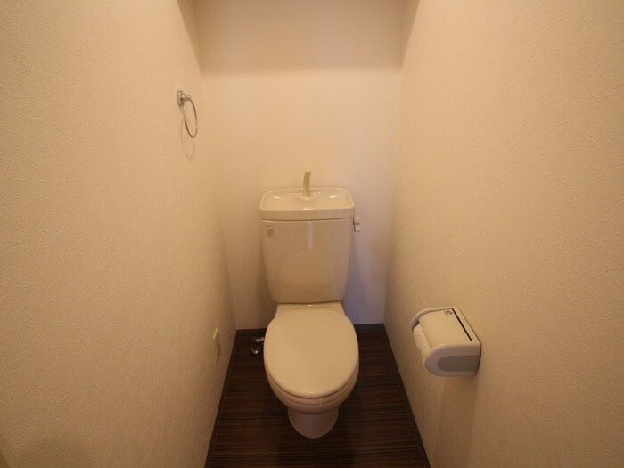 物件内観写真13　(トイレ)